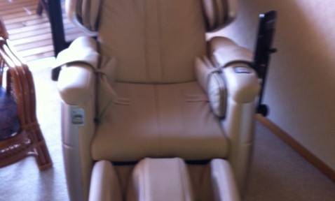 大田原温泉、宿泊客専用の檜のお風呂が良かったけど、一番盛り上がったのはマッサージチェアです。