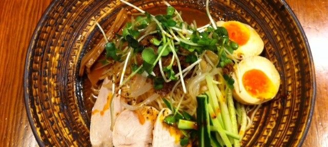 祥の冷やし担々麺、九州ラーメンにはこういうのは求めていないんだけどなぁ。