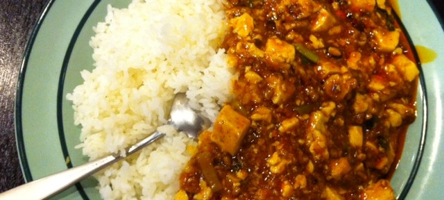 クセになる陳麻飯。今日は大盛だよ。四川山椒たっぷりでヒリヒリ。