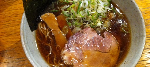 那由多の復刻ねぎそば、まあ、良かったけど。高すぎ。かなりドン引き。