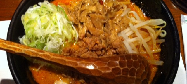 真風の期間限定ラーメンの担々麺、通年で出して欲しいと思うほど。