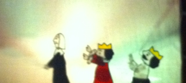 成蹊大学の欅祭。子連れでも楽しめましたが、教室の席に「うんこ」と彫られていて子どもたちが大喜び。