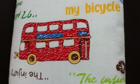 長男が辞めた幼稚園のお友だちから、メッセージと写真入りのサイン帳をもらった。