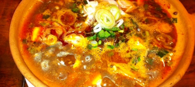 蒼龍唐玉堂の麻婆ラーメン、ボリューム最高、でも、ちょっと苦しい。