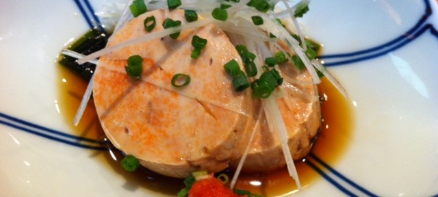 まつ勘は、職人さんの感じもよく、子連れで行っても安心なお鮨やさんです。