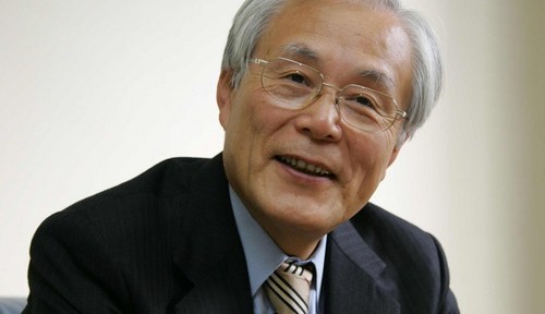 米長邦雄元名人が亡くなりました。69歳。将棋好きだった父親とちょっとかぶりました。