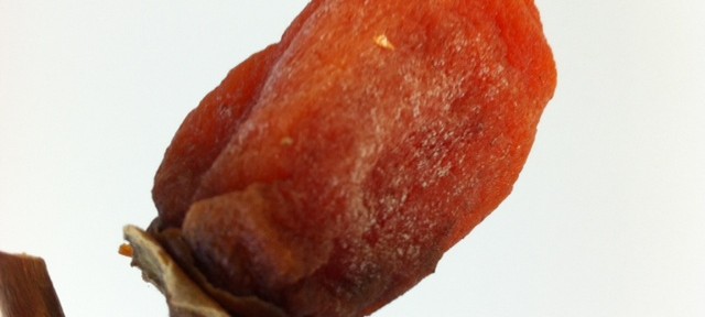 干し柿、サイコー。渋柿がこんなに美味しく変身するなんて素敵。