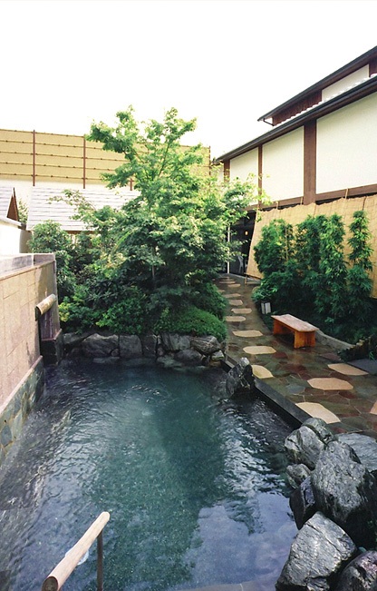 実家近くにあるなんちゃって温泉の中では真名井温泉が一番いい。