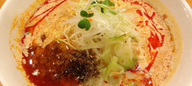 セロリの花、満腹セットは良かったけど、豆乳担々麺は美味しくない。