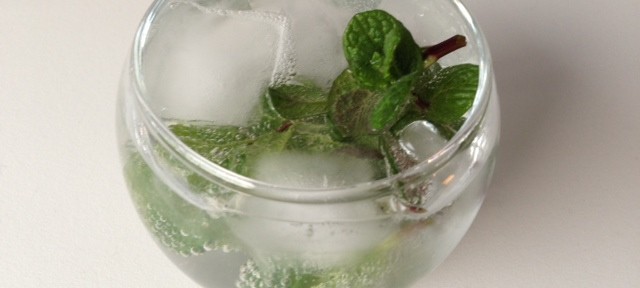 前回、ウォッカでベロベロだつたので、今日はラムでリベンジ!