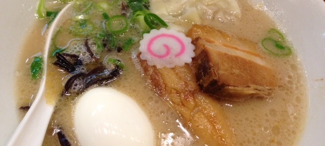 一風堂は、店員さんが元気がいいので、それだけで、気分爽快です。