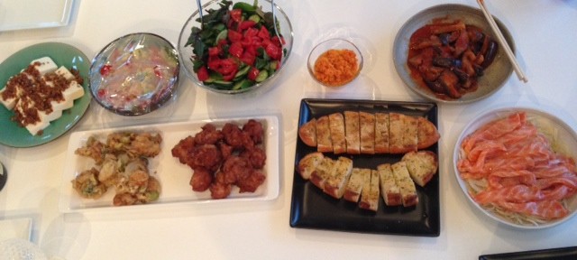 ホームパーティーという名の飲み会。ちょっと飲みすぎて、二日酔い。気持ち悪い。うぉえ~。