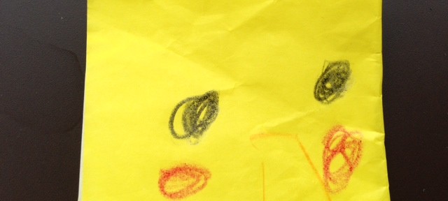 長男がピカチュウを作ってくれました。単純なんだけど、なんとなくそっくり。