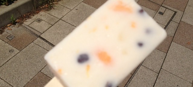 あまりにも暑いので移動中に白くま。暑すぎて溶けてしまい、客先についたらベトベト。