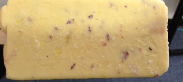 マルナガの白くまは白くまじゃないでしょ。橙くまが適切。