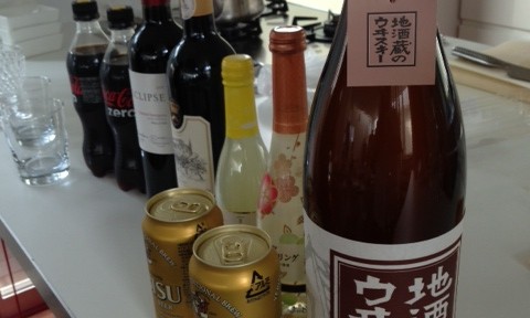 ホームパーティーで、ウイスキーの1升瓶にやられちゃいました。