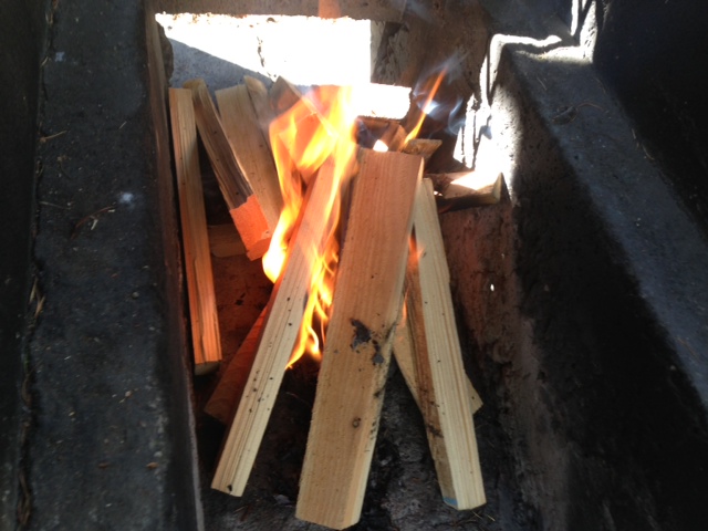 長野川上村で友人一家と宿泊BBQ。薪の煙にいぶされながら、盛り上がりました。