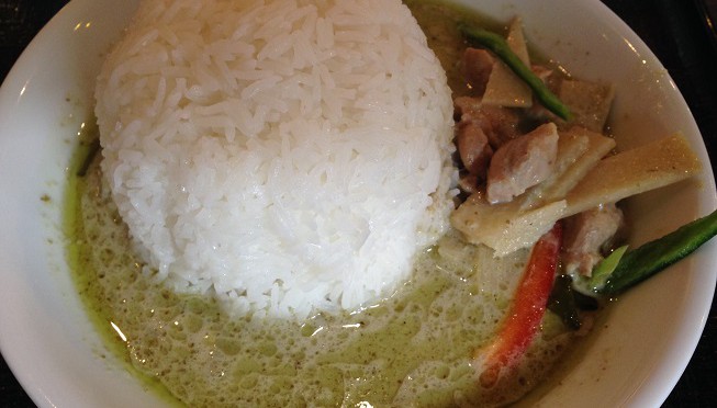 ロスオーチャー、ワンコインランチがあるだけで素晴らしいのですが、味は普通でした。