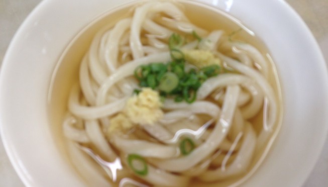 松岡のうどん、ちょと残念。10年近く前に食べたときは、数軒食べたうちで最高だと思ったんですけどね。