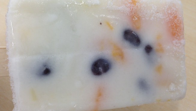 暑い、暑い。あまりの暑さに、今日、会社で2つめの白くま。ああ、美味しい。