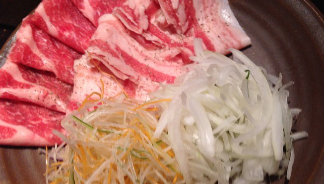 さつまや、路地裏の2階にあり、隠れ家風のいい雰囲気のお店なので、職場のちょっとした飲み会にはいいかもしれません。