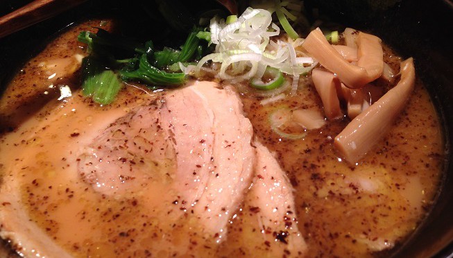 黒琥のラーメン、味はすごく好み。鬼門に開店したこの店が閉店しないことを望みます。