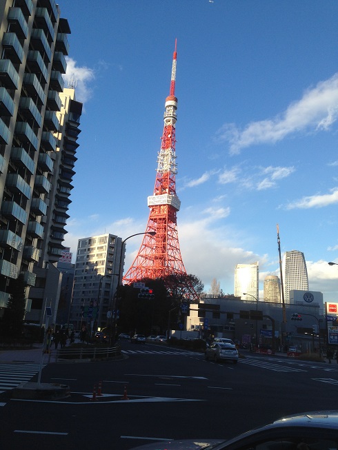 スカイツリーよりも、東京タワーのほうが絶対に風情があっていいと思う。