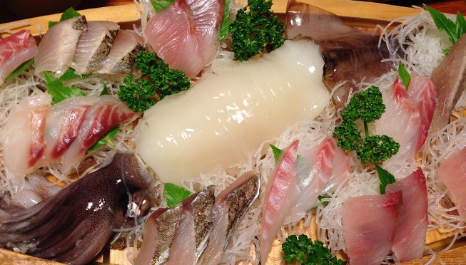 とにかく、魚を食べたくて、急遽、雲見温泉の食べる温泉宿大漁へ行きました。まさに魚づくしで満足しました。