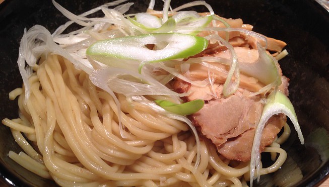 黒琥、結構、好みの味だったのに、つけ麺を食べて幻滅。これはいまいちでした。