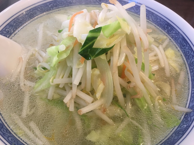 西荻窪のはつねのタンメン。スープが優しい味で、体にも良さそうな、昔ながらのラーメンです。