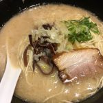 祥って厳密に言うと、博多ラーメンのど真ん中じゃないのかもしれませんが、酔っぱらうと食べたくなる味です。