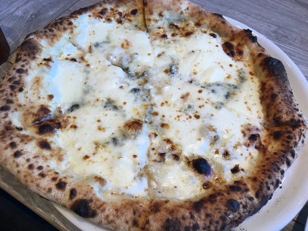 Trattoria&Pizzeria LOGIC 豊洲のランチ、一番安い980円のパスタかピザを頼んだら、最高のコストパフォーマンスだと思います。