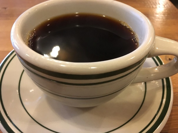 グラットブラウン ロースト アンドベイクのコーヒーが最高に美味しい。こんなコーヒーを淹れることができたら幸せだろうに、と思いました。