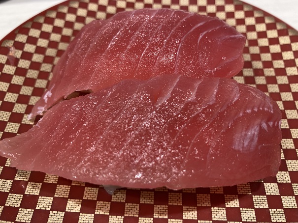 魚べい、回転しない回転寿司ですが、うーん、やっぱり、回転寿司クオリティなので、盛り上がりません。