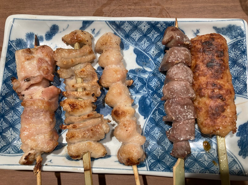 俺のやきとり、美味しい焼鳥居酒屋ではあるけれど、俺のシリーズの特徴があまりよくわかりませんでした。