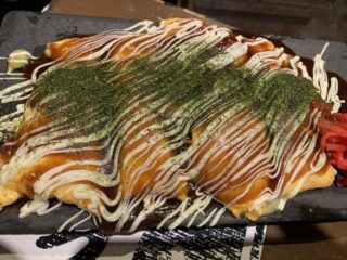 じゅん粋は、店員さんが元気なのがいい。あの元気はどこから出てくるのだろう。おかげで、こっちも元気になります。